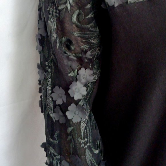 NWT $88 JOSEPH A 3D FLOWER MESH SLEEVES KNIT TOP IN BLACK Top Sz 2X VERY CHIC! - Picture 6 of 7